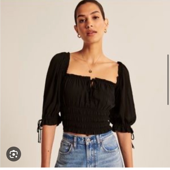 Abercrombie & Fitch Tops - NWOT Abercrombie Stringy Rouched Top